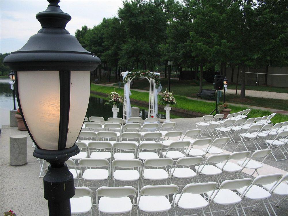 Doubletree Suites By Hilton Raleigh-Durham Servizi foto