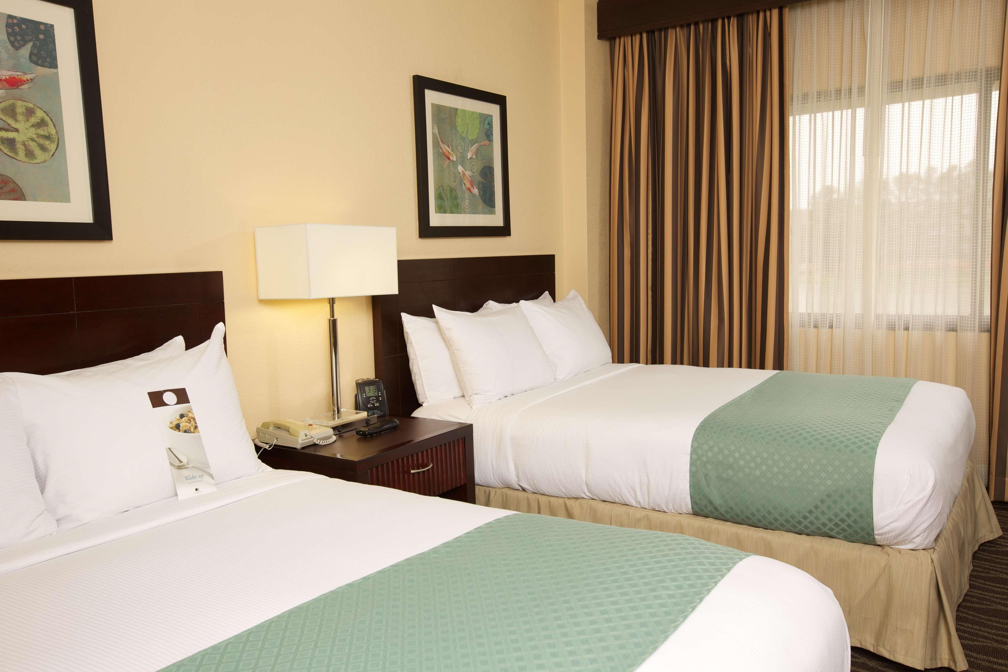 Doubletree Suites By Hilton Raleigh-Durham Esterno foto
