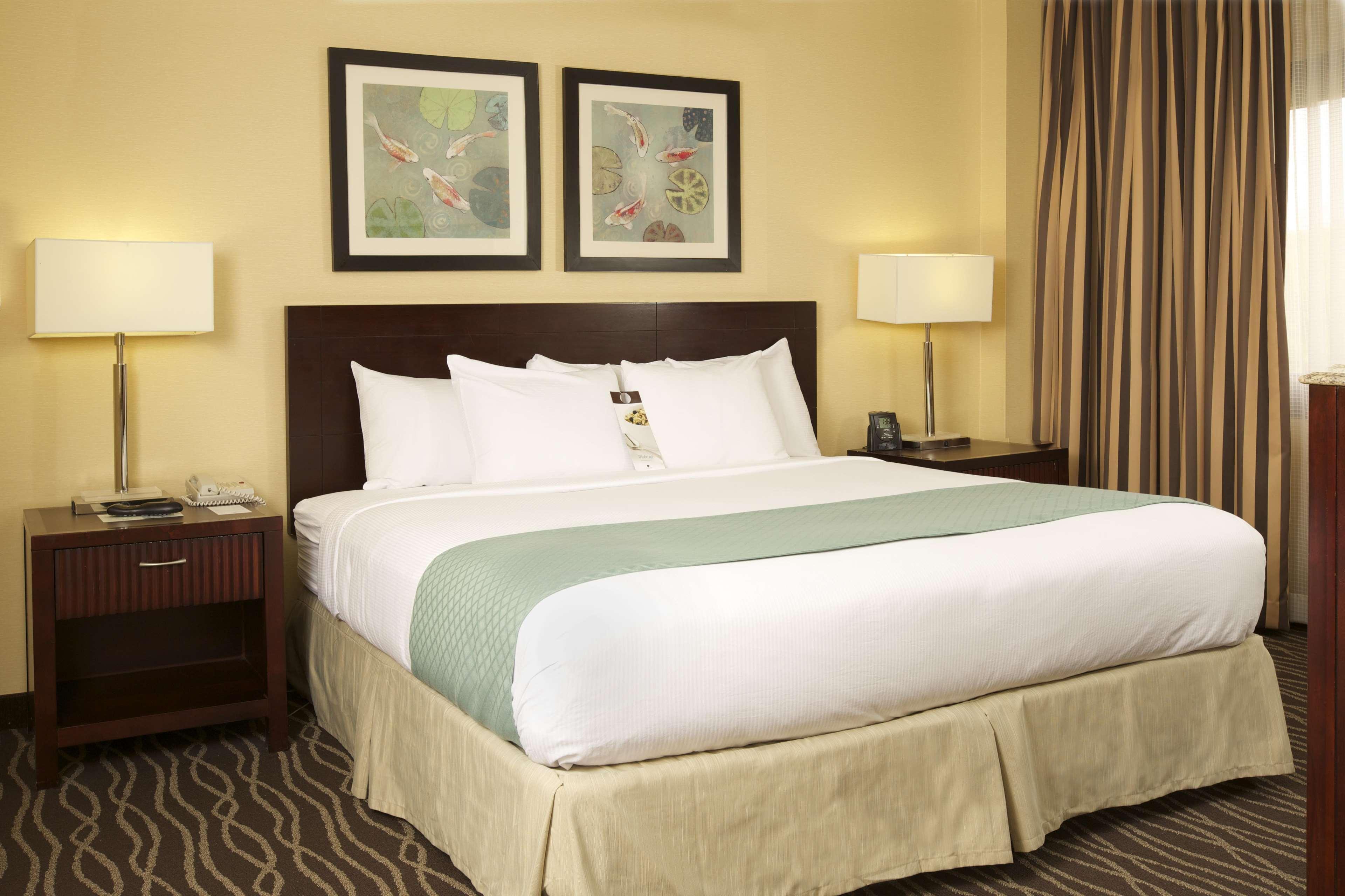 Doubletree Suites By Hilton Raleigh-Durham Esterno foto