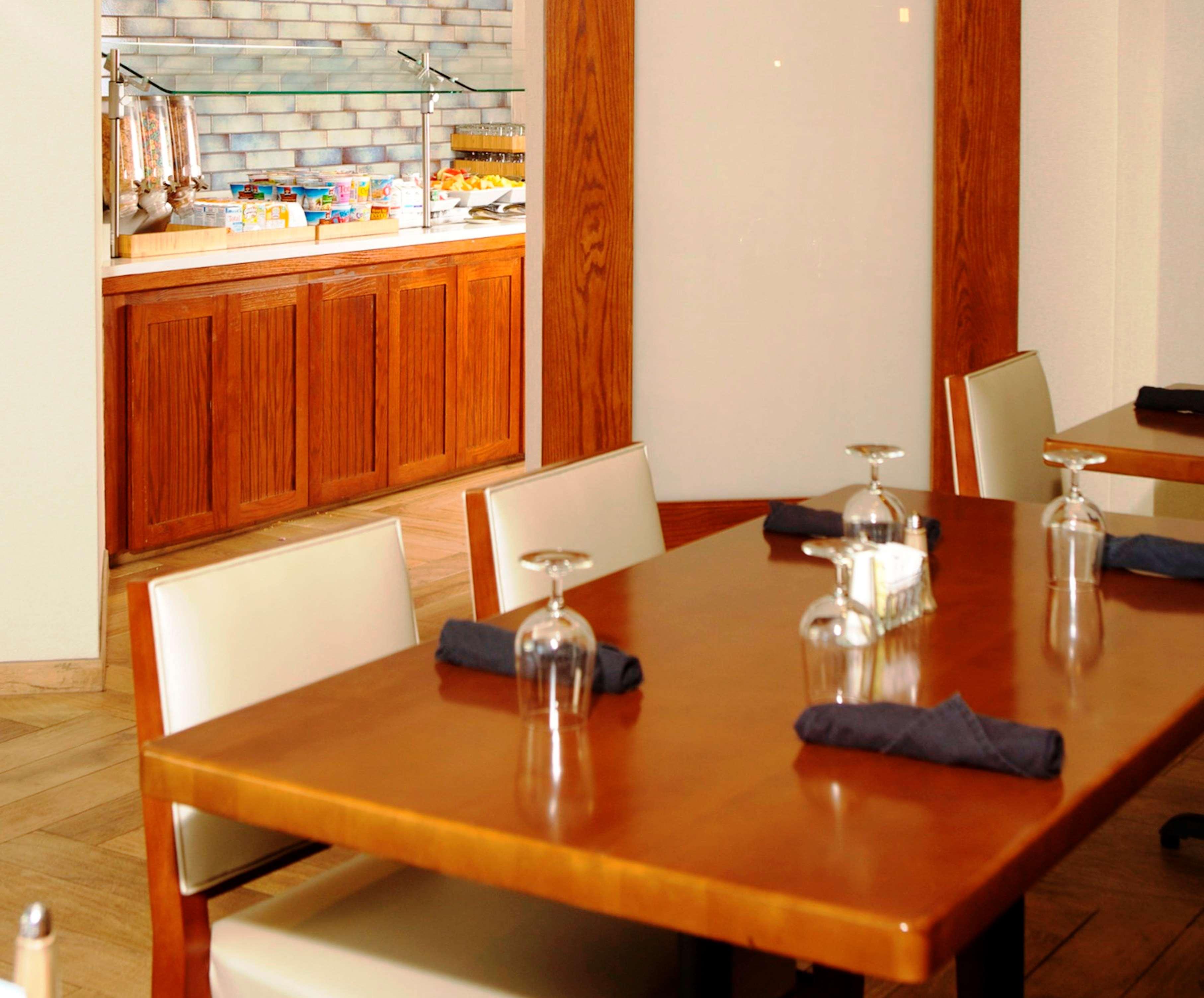 Doubletree Suites By Hilton Raleigh-Durham Esterno foto