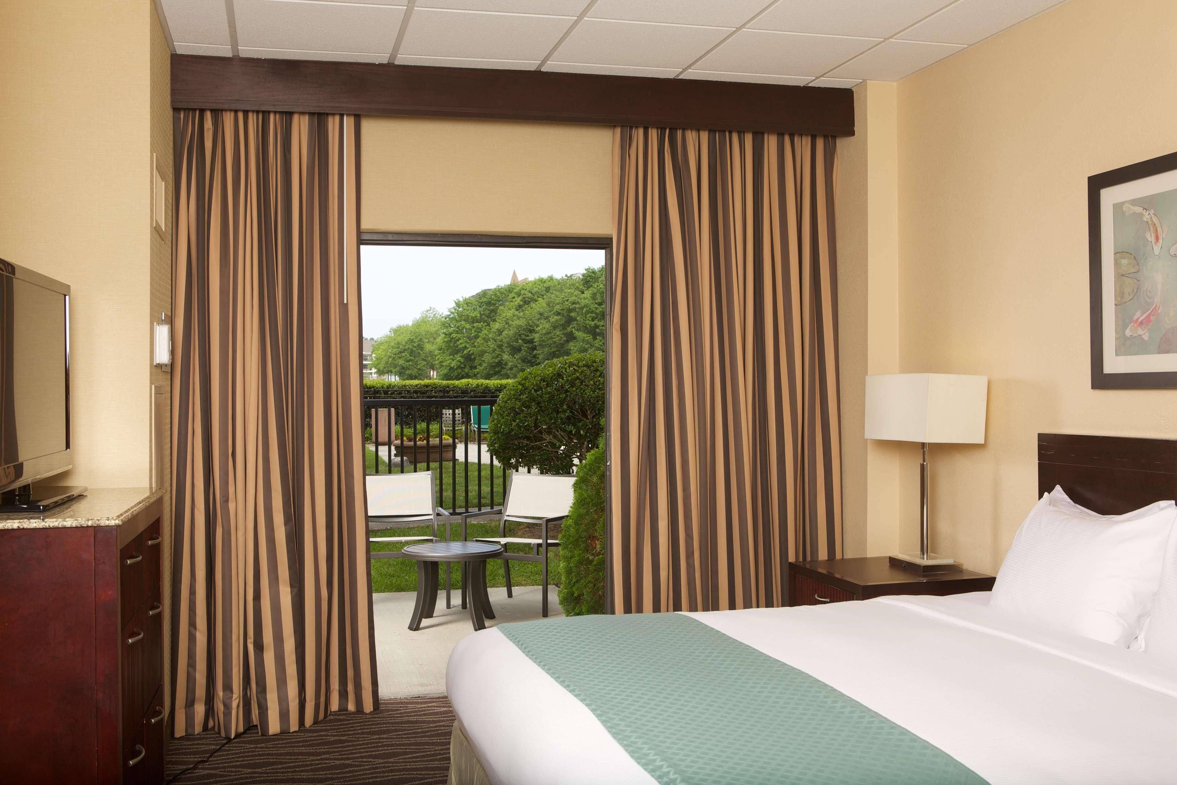 Doubletree Suites By Hilton Raleigh-Durham Esterno foto
